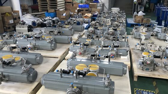精密なバッチドージング流量制御のための自動化2方向気圧球弁パッケージ
